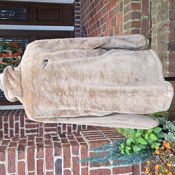 The North Face Osito Jacket - Picture 7 of 15